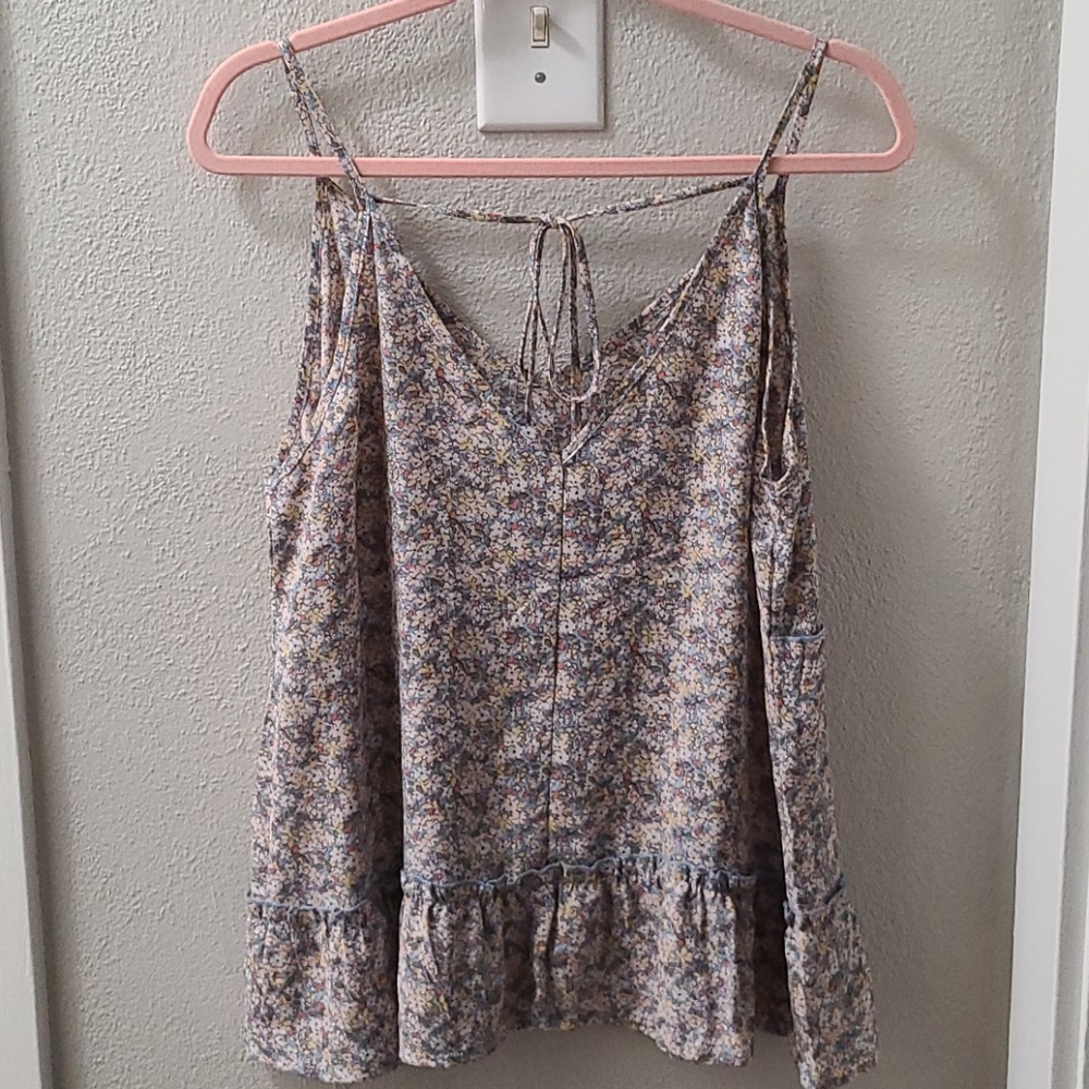 Floral Ruffle Tank Top - Picture 3 of 3
